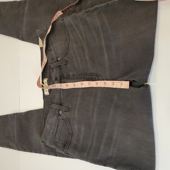 Madewell Mid-Rise Skinny Jean Black Sea Distressed Size 31 NWT! Style H2230 - Picture 10 of 16